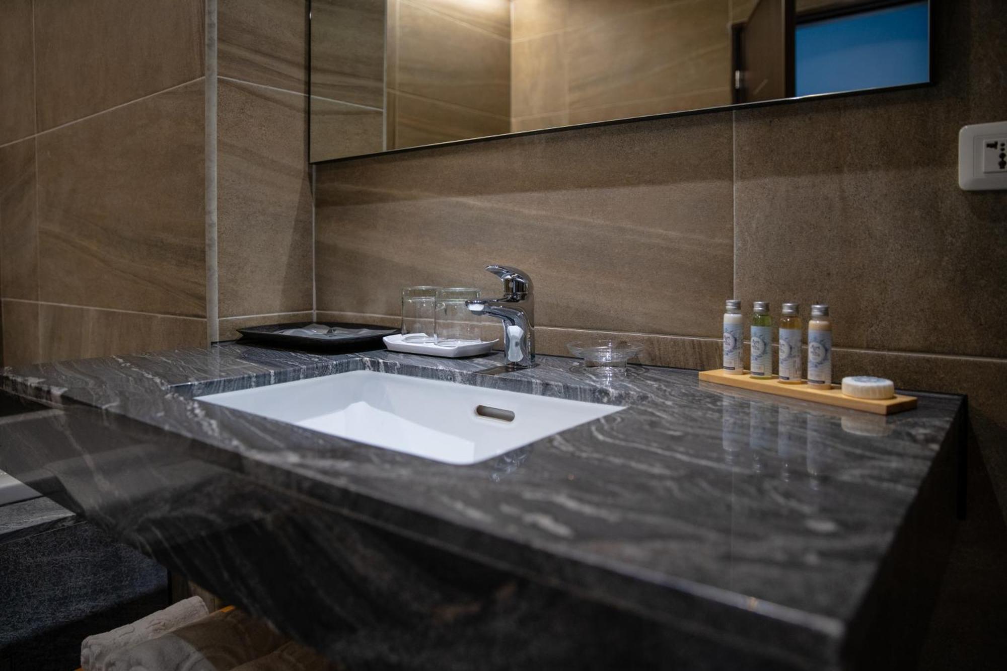 รีแล็กชัวรี บีช เฮาส์ Apartment หนานวาน ห้อง รูปภาพ